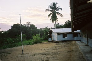 Maart 2006: School in Kajana (foto: René Hoeflaak)