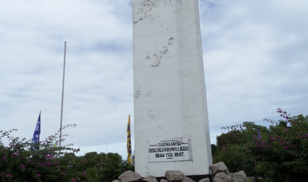 Suriname, Paramaribo, 2 februari 2014: Monument voor de Gevallenen. (foto: René Hoeflaak)