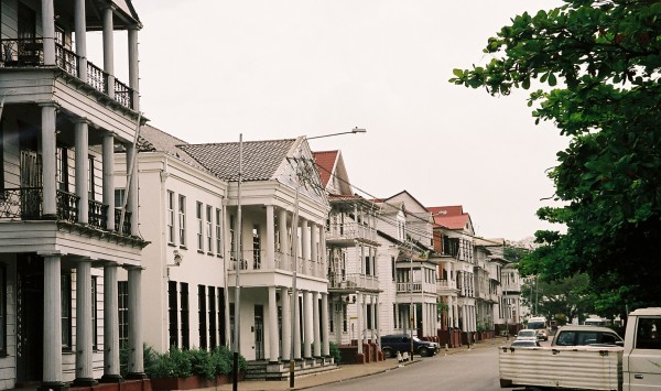 Paramaribo, Waterkant, maart 2006 (foto: René Hoeflaak)