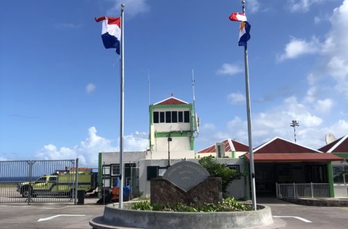 Juancho E. Yrausquin Airport